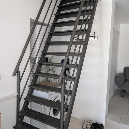 Tiny Townhouse By Junto Ao Mar בית נופש