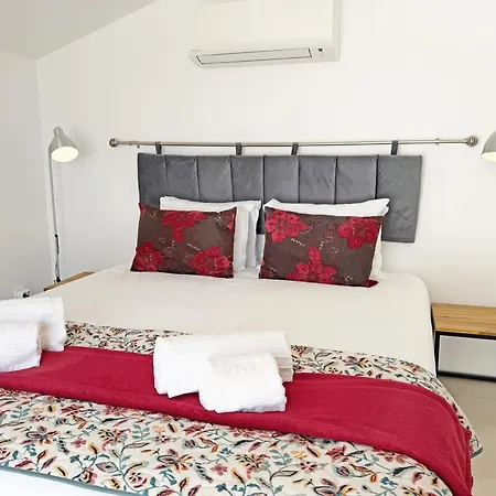 Tiny Townhouse By Junto Ao Mar بيت للعطل