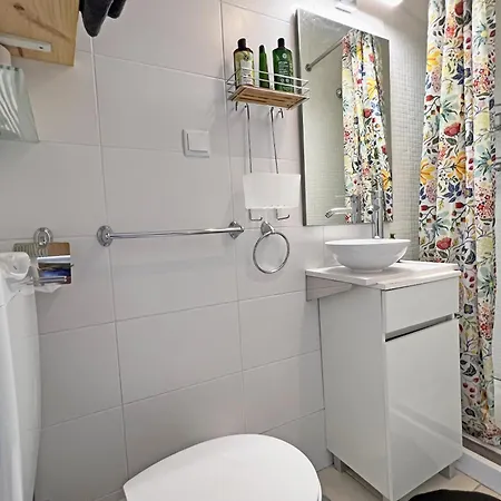 Tiny Townhouse By Junto Ao Mar بيت للعطل تافيرا