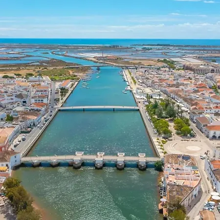 בית נופש Tiny Townhouse By Junto Ao Mar *
