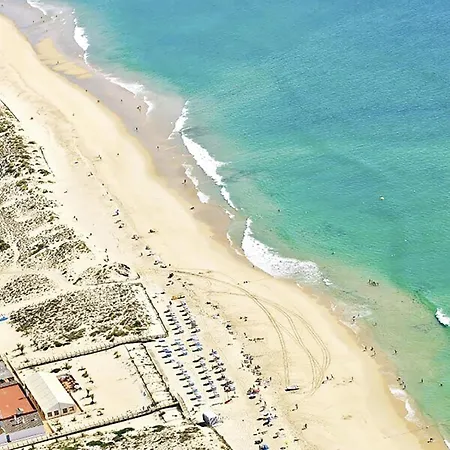 בית נופש Tiny Townhouse By Junto Ao Mar טאווירה