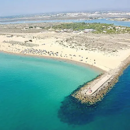 Tiny Townhouse By Junto Ao Mar * טאווירה