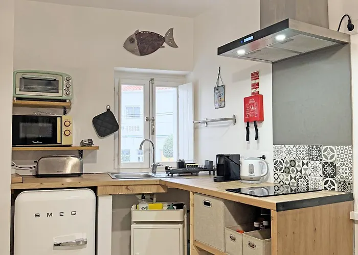 Tiny Townhouse By Junto Ao Mar بيت للعطل