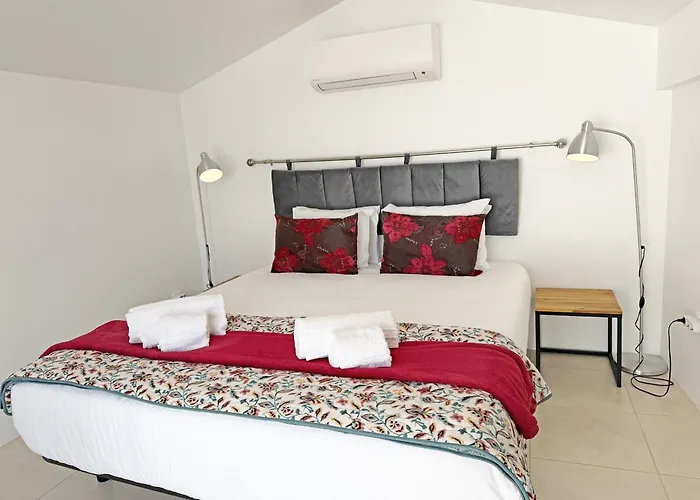 Tiny Townhouse By Junto Ao Mar بيت للعطل *