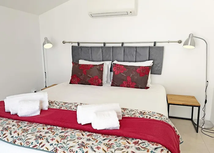 Tiny Townhouse By Junto Ao Mar بيت للعطل