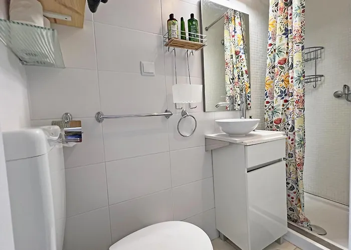 Tiny Townhouse By Junto Ao Mar بيت للعطل تافيرا