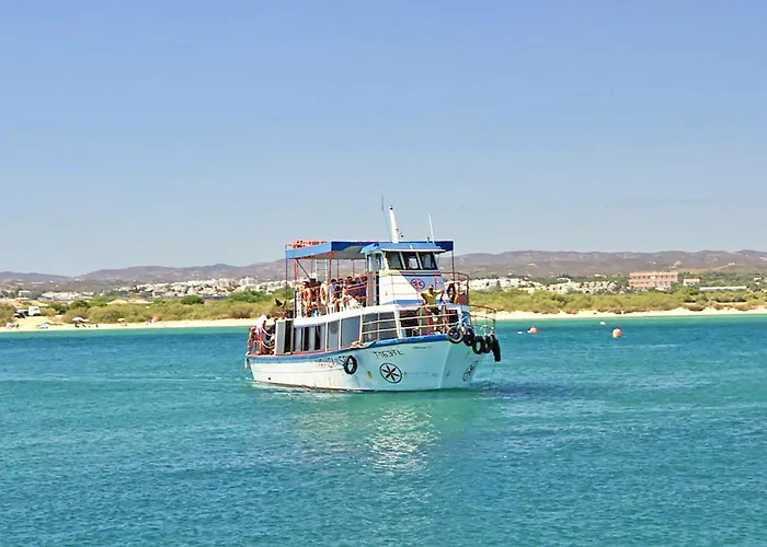 Tiny Townhouse By Junto Ao Mar