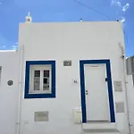 Tiny Townhouse By Junto Ao Mar タヴィラ