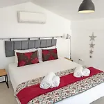 Tiny Townhouse By Junto Ao Mar 別荘 *