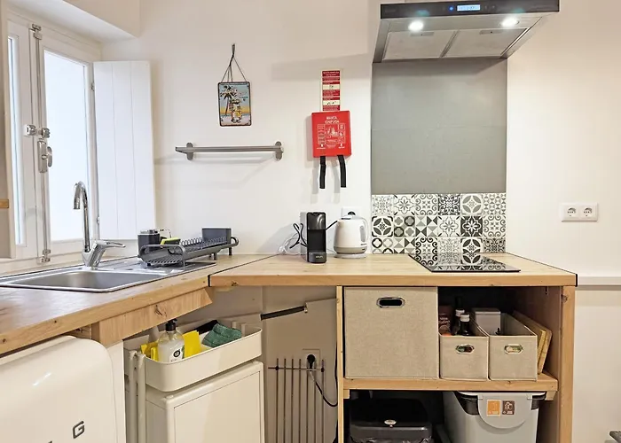 Tiny Townhouse By Junto Ao Mar