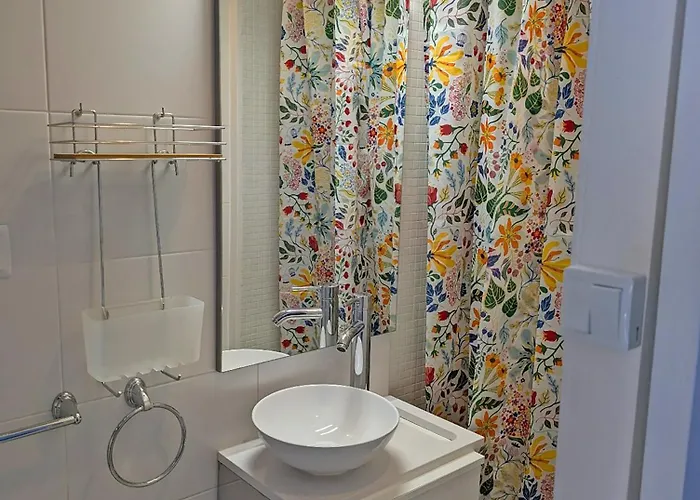 Tiny Townhouse By Junto Ao Mar *