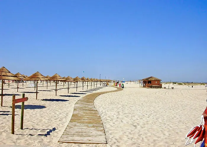 度假居 Tiny Townhouse By Junto Ao Mar 塔维拉